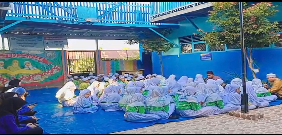 Pembagian Raport Tahun Ajaran 2024-2025